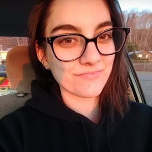 Meet your Posher, Alexandra